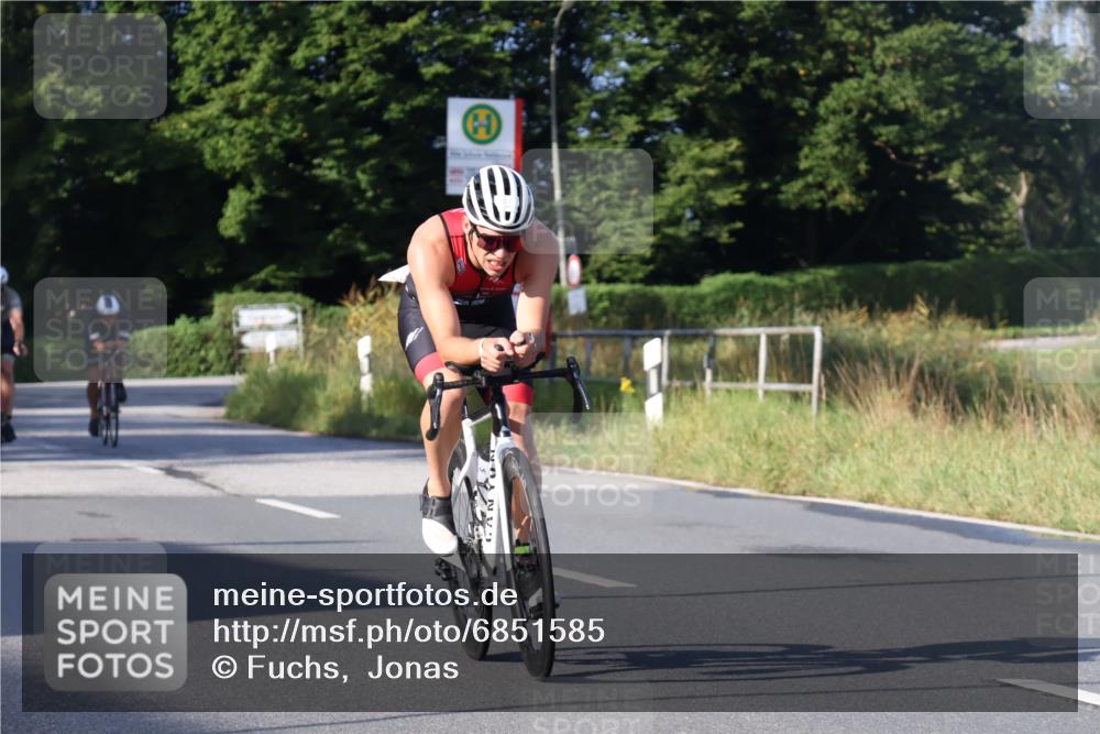 25.08.2024 - Elbe Triathlon Hamburg Fuchs,  Jonas http://msf.ph/oto/6851585 25.08.2024 09:15:06 Radfahren 170, 85, 207, 98 meine-sportfotos.de