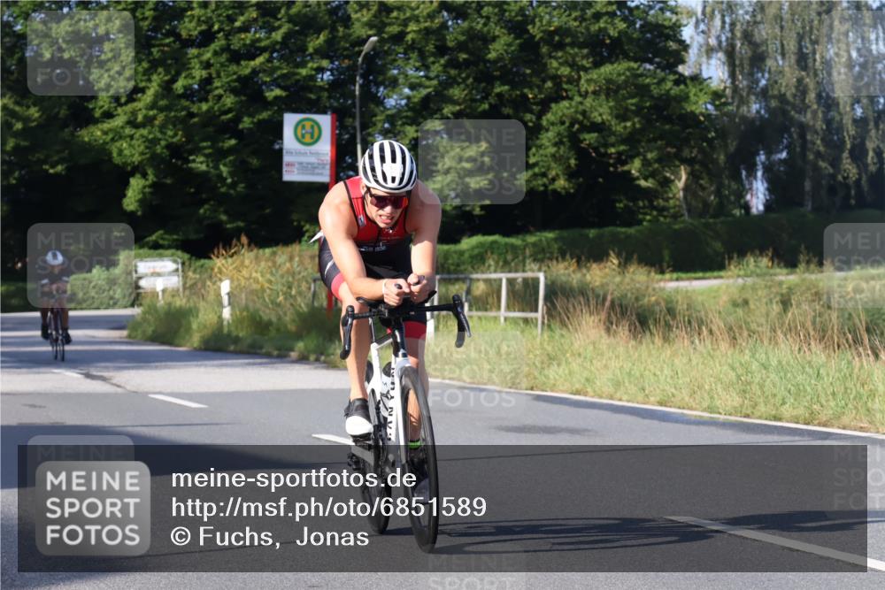 25.08.2024 - Elbe Triathlon Hamburg Fuchs,  Jonas http://msf.ph/oto/6851589 25.08.2024 09:15:06 Radfahren 170, 85, 207, 98 meine-sportfotos.de