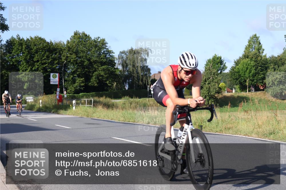 25.08.2024 - Elbe Triathlon Hamburg Fuchs,  Jonas http://msf.ph/oto/6851618 25.08.2024 09:15:07 Radfahren 170, 85, 207, 98 meine-sportfotos.de