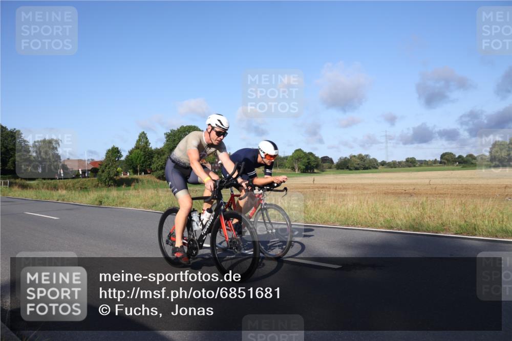 25.08.2024 - Elbe Triathlon Hamburg Fuchs,  Jonas http://msf.ph/oto/6851681 25.08.2024 09:15:10 Radfahren 85, 207, 98 meine-sportfotos.de