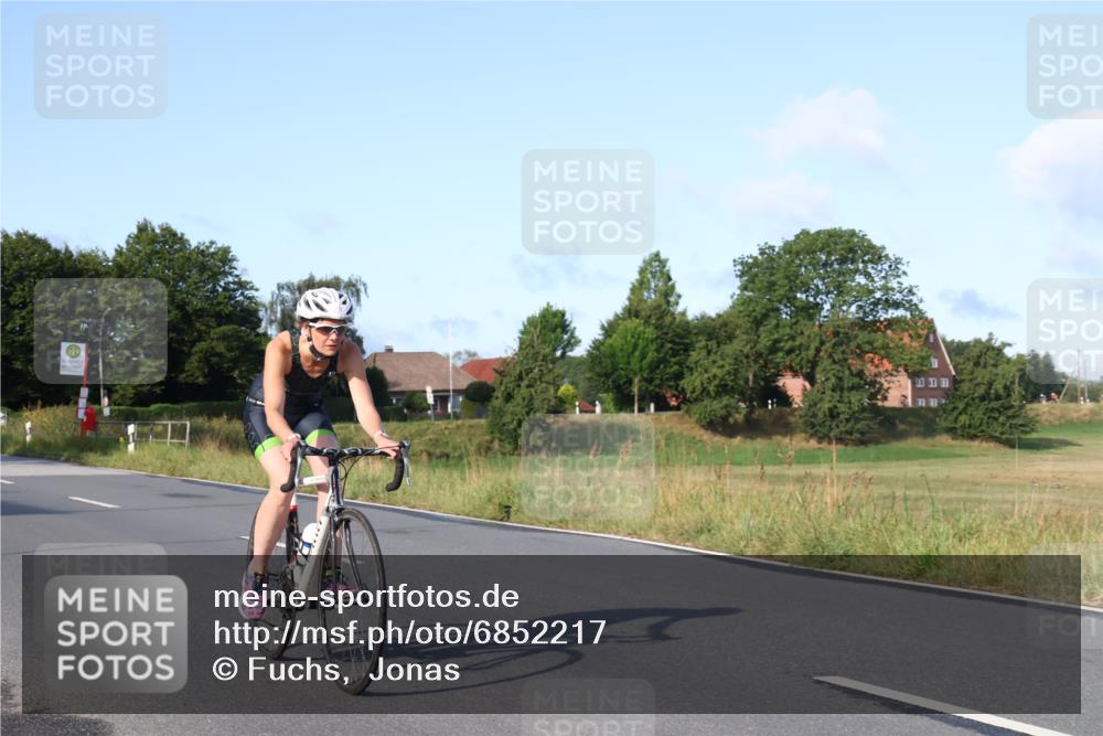 25.08.2024 - Elbe Triathlon Hamburg Fuchs,  Jonas http://msf.ph/oto/6852217 25.08.2024 09:15:43 Radfahren 88, 126, 66, 44, 223, 231 meine-sportfotos.de