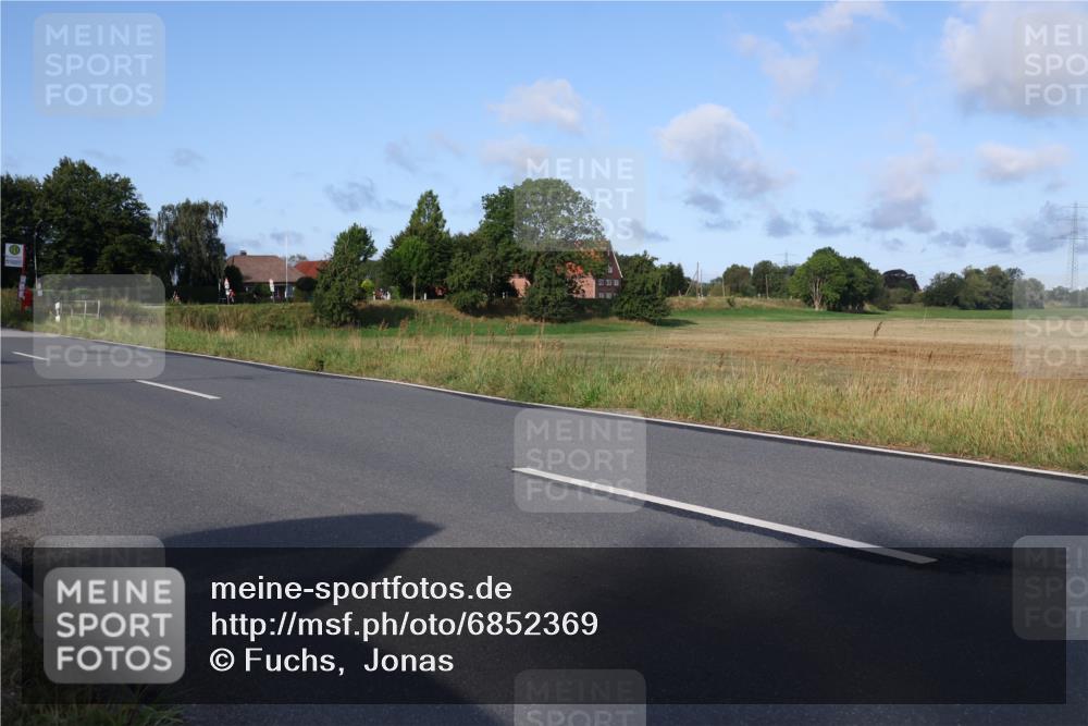 25.08.2024 - Elbe Triathlon Hamburg Fuchs,  Jonas http://msf.ph/oto/6852369 25.08.2024 09:15:51 Radfahren 66, 44, 223, 231, 82 meine-sportfotos.de