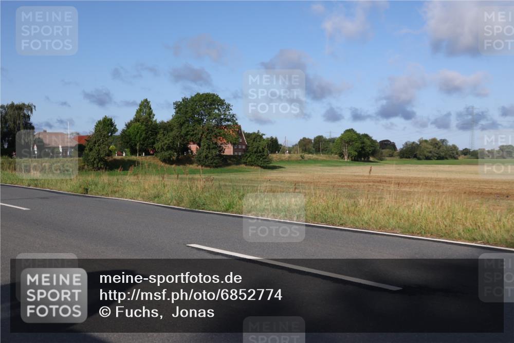 25.08.2024 - Elbe Triathlon Hamburg Fuchs,  Jonas http://msf.ph/oto/6852774 25.08.2024 09:16:10 Radfahren 144, 249, 359, 177 meine-sportfotos.de