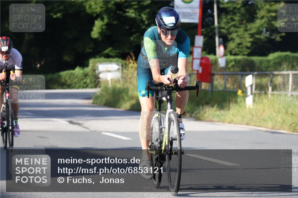 25.08.2024 - Elbe Triathlon Hamburg Fuchs,  Jonas http://msf.ph/oto/6853121 25.08.2024 09:16:32 Radfahren 72, 127, 118, 254, 123, 173, 314 meine-sportfotos.de