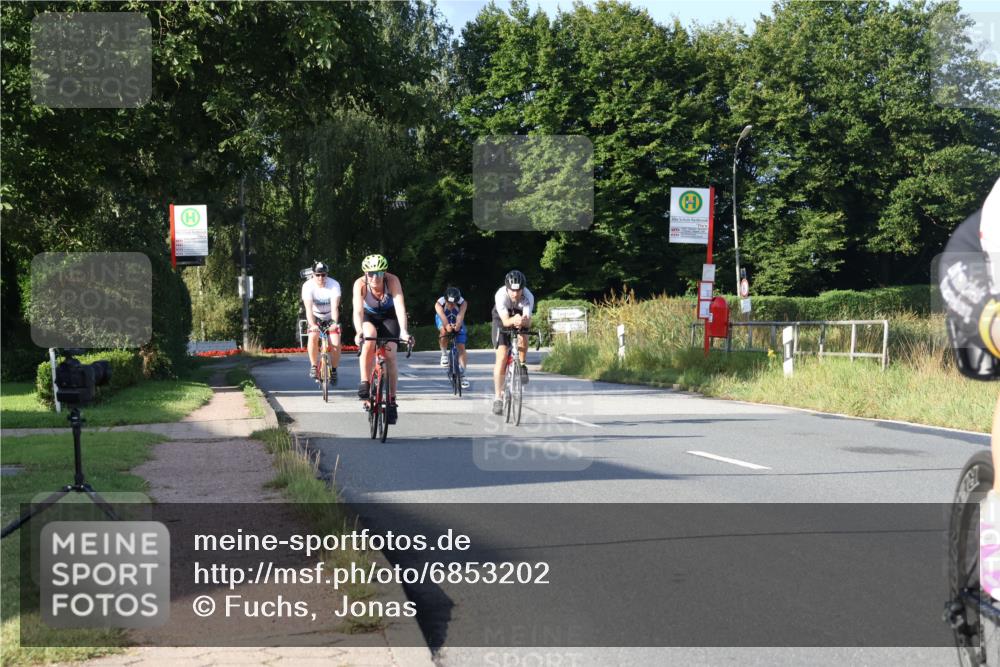 25.08.2024 - Elbe Triathlon Hamburg Fuchs,  Jonas http://msf.ph/oto/6853202 25.08.2024 09:16:34 Radfahren 72, 127, 118, 254, 123, 173, 314 meine-sportfotos.de