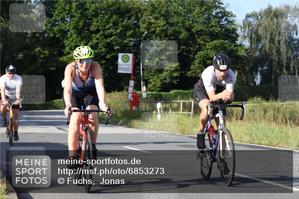 25.08.2024 - Elbe Triathlon Hamburg Fuchs,  Jonas http://msf.ph/oto/6853273 25.08.2024 09:16:35 Radfahren 127, 118, 254, 123, 173, 314 meine-sportfotos.de