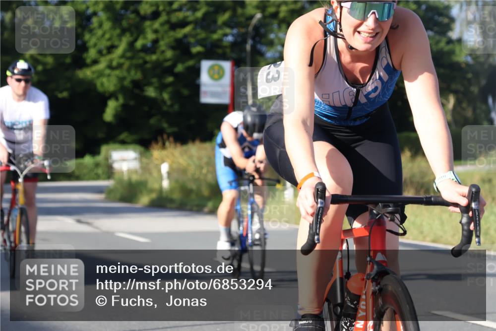 25.08.2024 - Elbe Triathlon Hamburg Fuchs,  Jonas http://msf.ph/oto/6853294 25.08.2024 09:16:36 Radfahren 127, 118, 254, 123, 173, 314 meine-sportfotos.de
