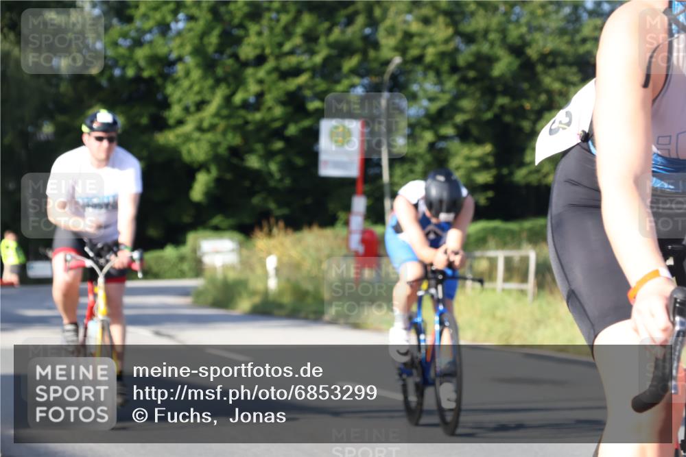 25.08.2024 - Elbe Triathlon Hamburg Fuchs,  Jonas http://msf.ph/oto/6853299 25.08.2024 09:16:36 Radfahren 127, 118, 254, 123, 173, 314 meine-sportfotos.de