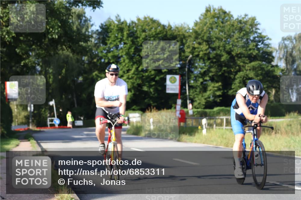 25.08.2024 - Elbe Triathlon Hamburg Fuchs,  Jonas http://msf.ph/oto/6853311 25.08.2024 09:16:36 Radfahren 127, 118, 254, 123, 173, 314 meine-sportfotos.de