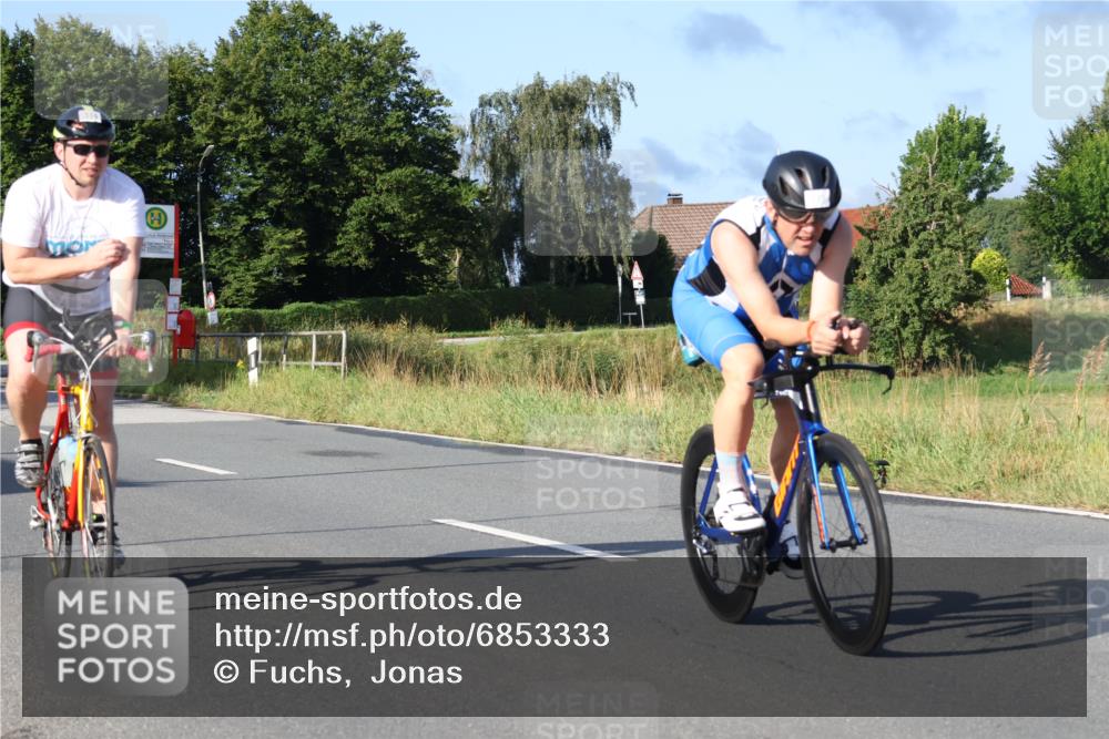 25.08.2024 - Elbe Triathlon Hamburg Fuchs,  Jonas http://msf.ph/oto/6853333 25.08.2024 09:16:37 Radfahren 127, 118, 254, 123, 173, 314 meine-sportfotos.de