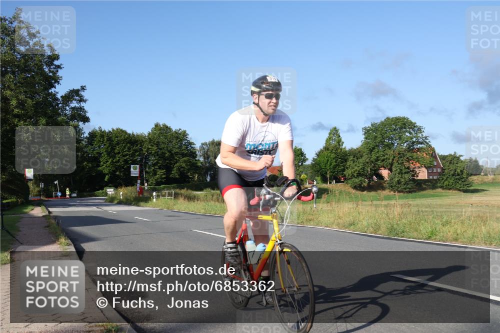 25.08.2024 - Elbe Triathlon Hamburg Fuchs,  Jonas http://msf.ph/oto/6853362 25.08.2024 09:16:38 Radfahren 127, 118, 254, 123, 173, 314 meine-sportfotos.de