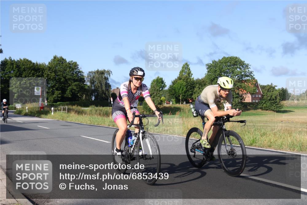 25.08.2024 - Elbe Triathlon Hamburg Fuchs,  Jonas http://msf.ph/oto/6853439 25.08.2024 09:16:56 Radfahren 106, 108, 277, 59 meine-sportfotos.de