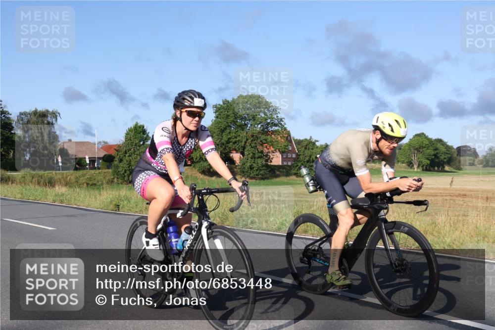 25.08.2024 - Elbe Triathlon Hamburg Fuchs,  Jonas http://msf.ph/oto/6853448 25.08.2024 09:16:56 Radfahren 106, 108, 277, 59 meine-sportfotos.de