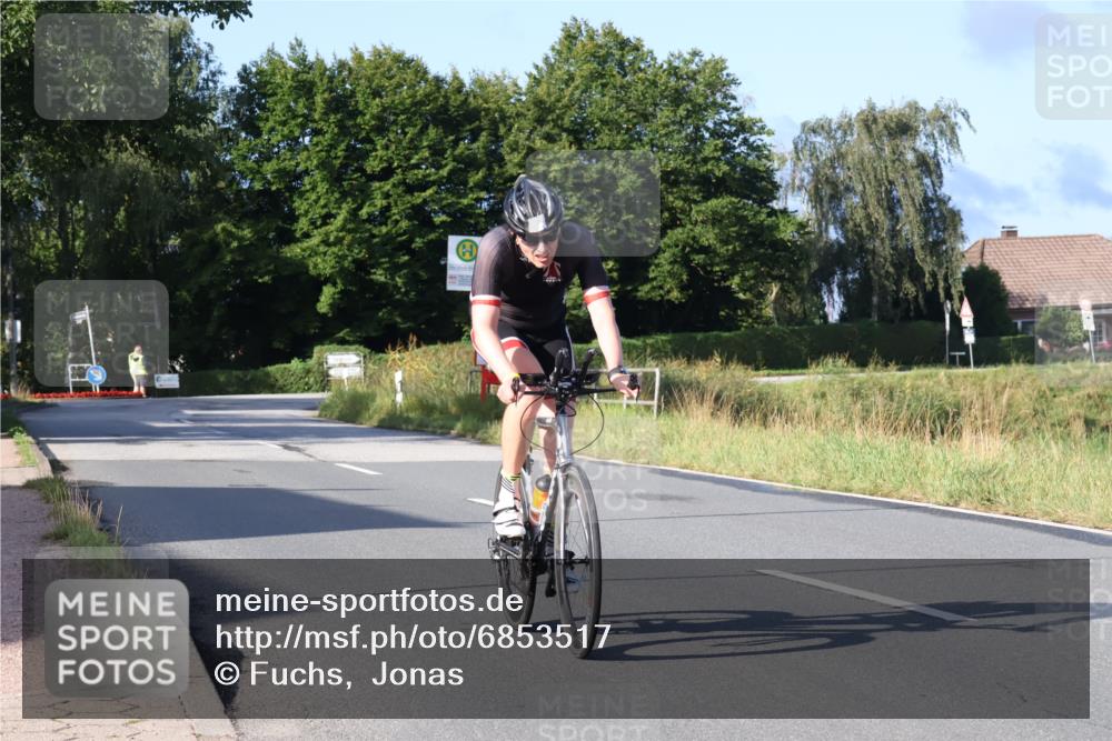 25.08.2024 - Elbe Triathlon Hamburg Fuchs,  Jonas http://msf.ph/oto/6853517 25.08.2024 09:17:02 Radfahren 277, 59 meine-sportfotos.de