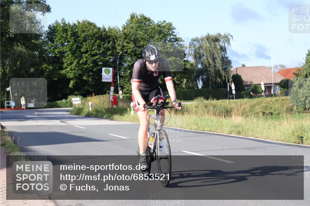25.08.2024 - Elbe Triathlon Hamburg Fuchs,  Jonas http://msf.ph/oto/6853521 25.08.2024 09:17:02 Radfahren 277, 59 meine-sportfotos.de