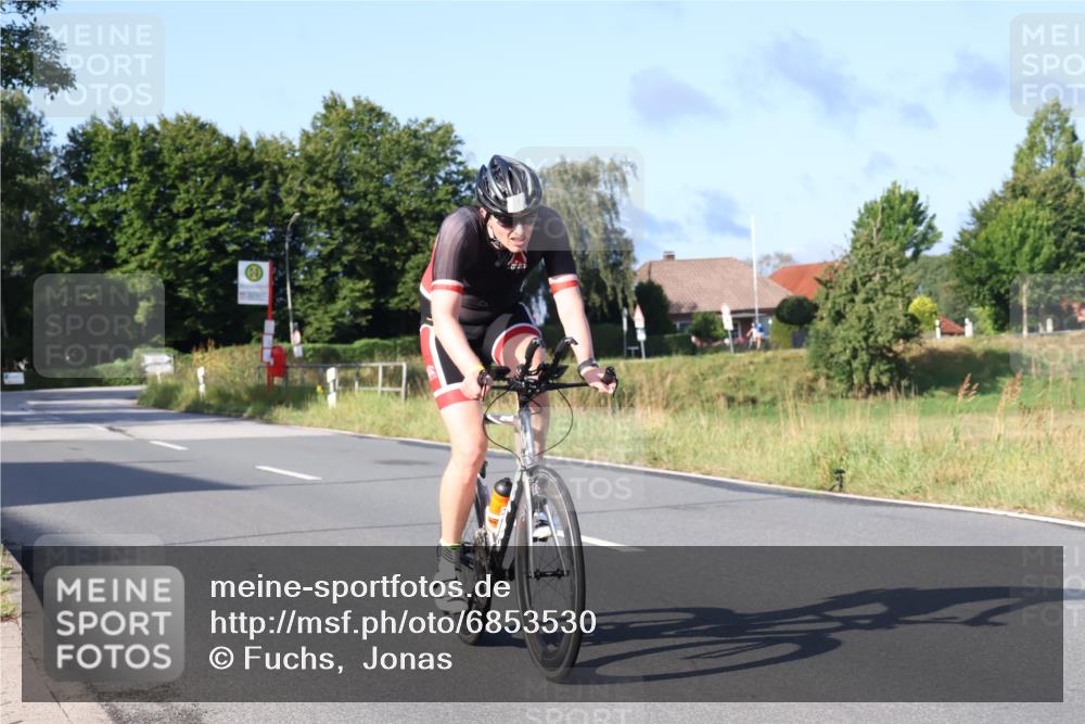 25.08.2024 - Elbe Triathlon Hamburg Fuchs,  Jonas http://msf.ph/oto/6853530 25.08.2024 09:17:02 Radfahren 277, 59 meine-sportfotos.de