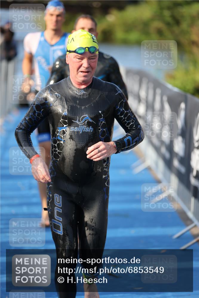 25.08.2024 - Elbe Triathlon Hamburg H.Heesch http://msf.ph/oto/6853549 25.08.2024 09:01:24 Schwimmen 175, 210, 215, 238, 270, 284, 293, 309, 318 meine-sportfotos.de