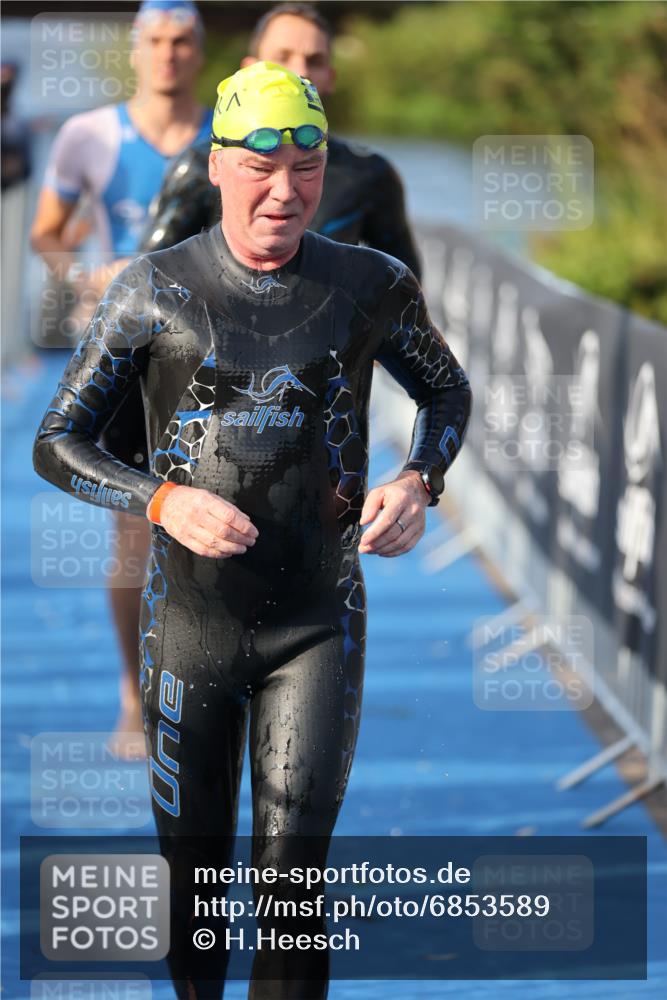 25.08.2024 - Elbe Triathlon Hamburg H.Heesch http://msf.ph/oto/6853589 25.08.2024 09:01:24 Schwimmen 175, 210, 215, 238, 270, 284, 293, 309, 318 meine-sportfotos.de