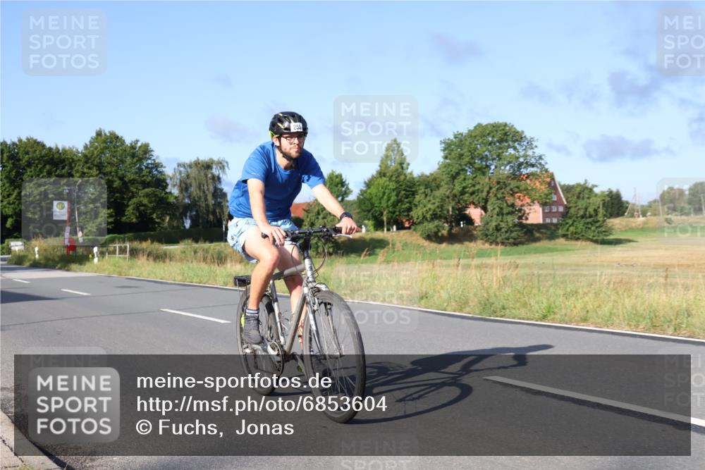 25.08.2024 - Elbe Triathlon Hamburg Fuchs,  Jonas http://msf.ph/oto/6853604 25.08.2024 09:17:18 Radfahren 255 meine-sportfotos.de