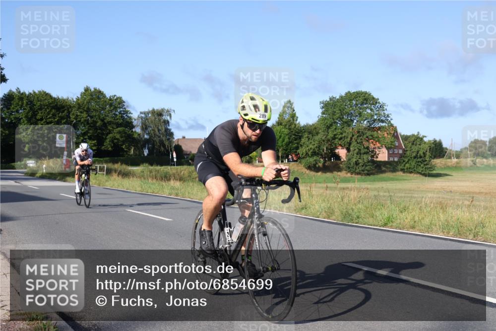 25.08.2024 - Elbe Triathlon Hamburg Fuchs,  Jonas http://msf.ph/oto/6854699 25.08.2024 09:17:44 Radfahren 1851, 289, 323, 265 meine-sportfotos.de