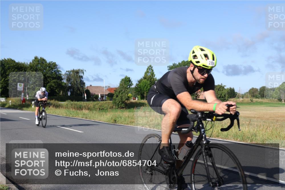 25.08.2024 - Elbe Triathlon Hamburg Fuchs,  Jonas http://msf.ph/oto/6854704 25.08.2024 09:17:45 Radfahren 1851, 289, 323, 265 meine-sportfotos.de