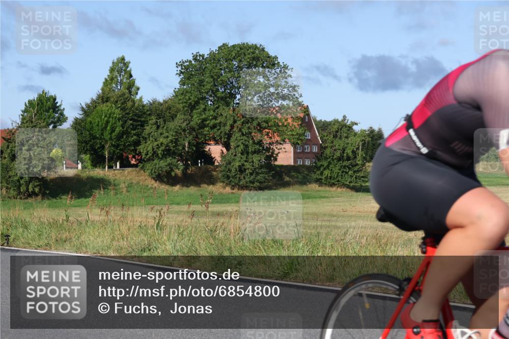 25.08.2024 - Elbe Triathlon Hamburg Fuchs,  Jonas http://msf.ph/oto/6854800 25.08.2024 09:17:51 Radfahren 323, 265, 71 meine-sportfotos.de