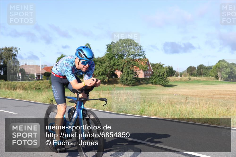 25.08.2024 - Elbe Triathlon Hamburg Fuchs,  Jonas http://msf.ph/oto/6854859 25.08.2024 09:17:56 Radfahren 71, 229, 187 meine-sportfotos.de