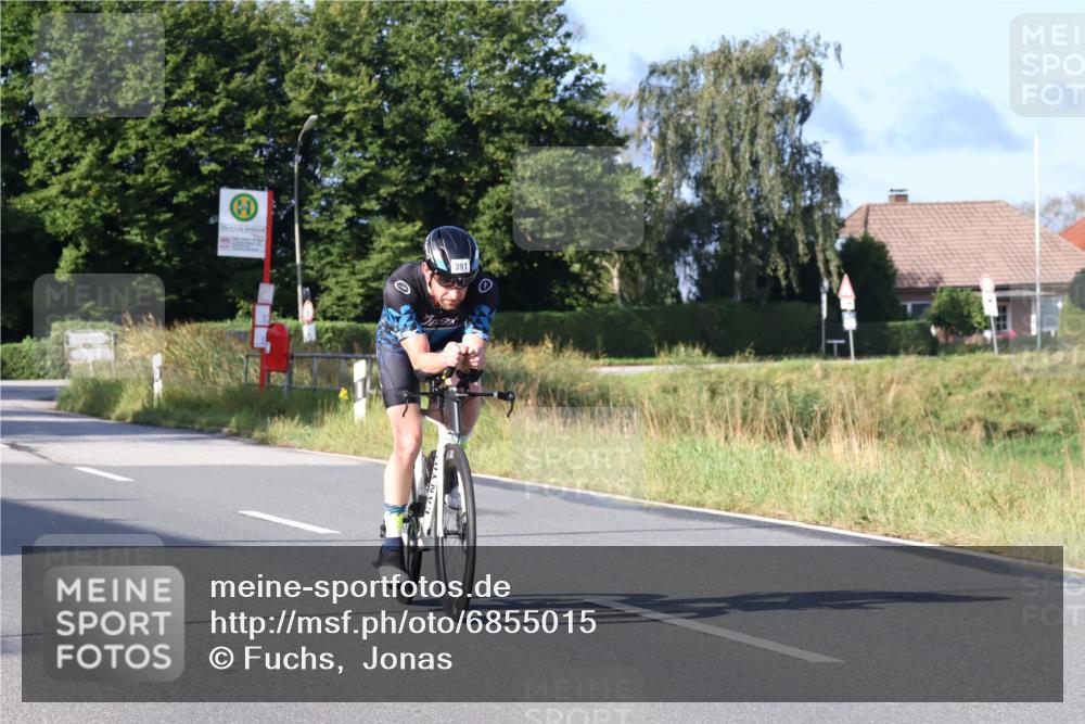 25.08.2024 - Elbe Triathlon Hamburg Fuchs,  Jonas http://msf.ph/oto/6855015 25.08.2024 09:18:08 Radfahren 391, 326, 107, 339 meine-sportfotos.de