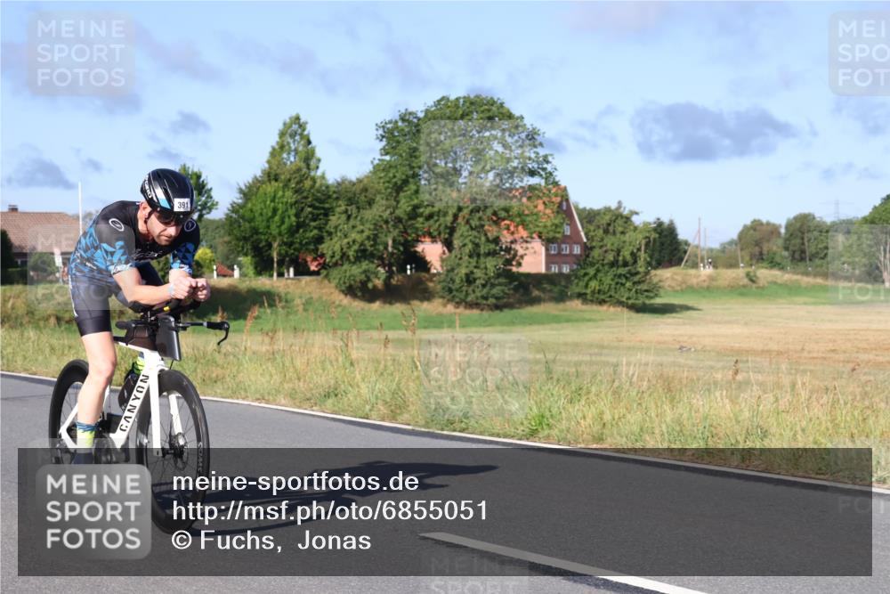 25.08.2024 - Elbe Triathlon Hamburg Fuchs,  Jonas http://msf.ph/oto/6855051 25.08.2024 09:18:09 Radfahren 391, 326, 107, 339, 234 meine-sportfotos.de