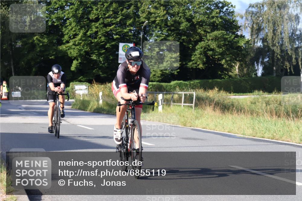 25.08.2024 - Elbe Triathlon Hamburg Fuchs,  Jonas http://msf.ph/oto/6855119 25.08.2024 09:18:12 Radfahren 391, 326, 107, 339, 234 meine-sportfotos.de