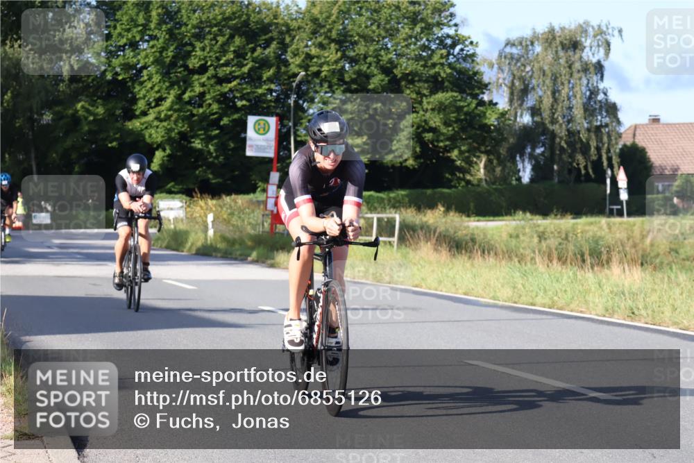 25.08.2024 - Elbe Triathlon Hamburg Fuchs,  Jonas http://msf.ph/oto/6855126 25.08.2024 09:18:12 Radfahren 391, 326, 107, 339, 234 meine-sportfotos.de