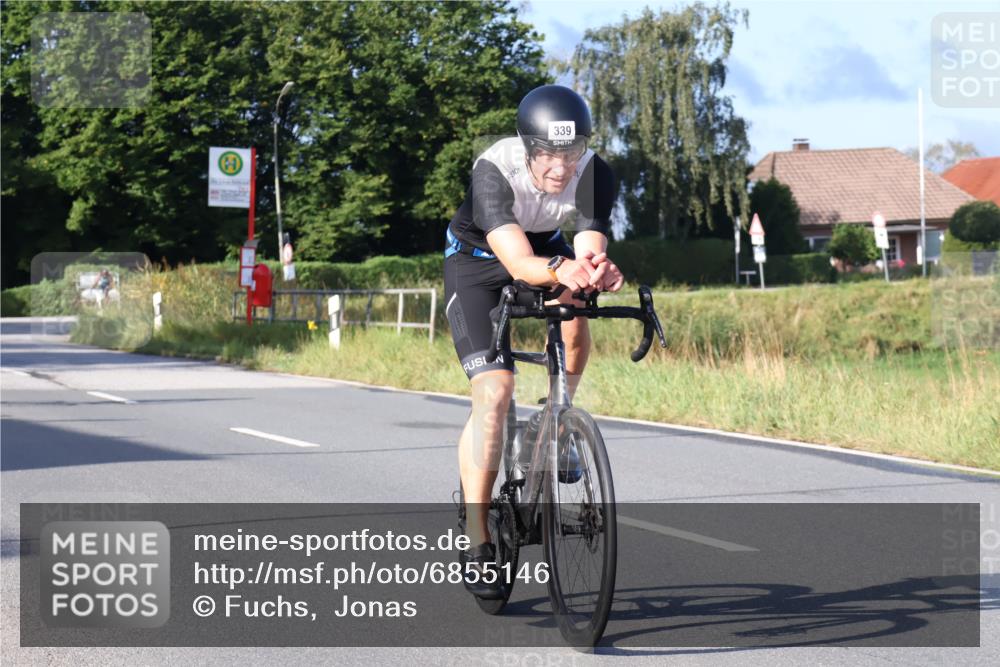 25.08.2024 - Elbe Triathlon Hamburg Fuchs,  Jonas http://msf.ph/oto/6855146 25.08.2024 09:18:13 Radfahren 391, 326, 107, 339, 234 meine-sportfotos.de