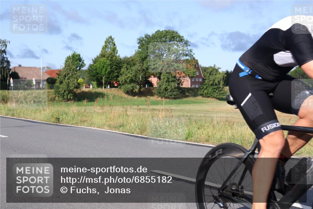 25.08.2024 - Elbe Triathlon Hamburg Fuchs,  Jonas http://msf.ph/oto/6855182 25.08.2024 09:18:14 Radfahren 391, 326, 107, 339, 234 meine-sportfotos.de