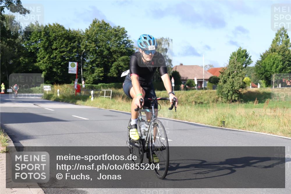 25.08.2024 - Elbe Triathlon Hamburg Fuchs,  Jonas http://msf.ph/oto/6855204 25.08.2024 09:18:16 Radfahren 326, 107, 339, 234, 325 meine-sportfotos.de