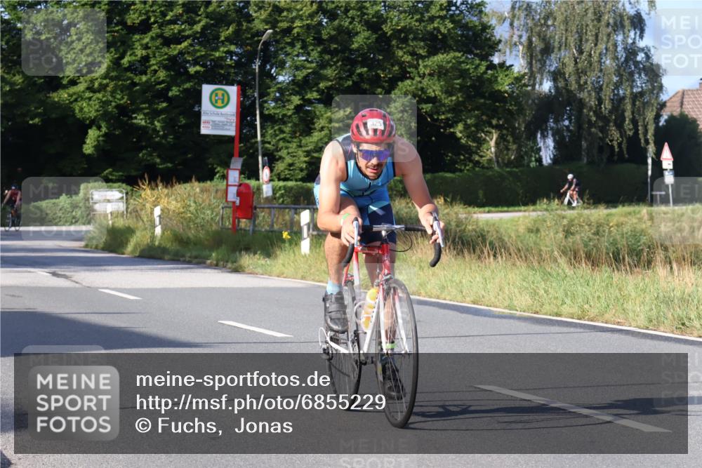 25.08.2024 - Elbe Triathlon Hamburg Fuchs,  Jonas http://msf.ph/oto/6855229 25.08.2024 09:18:21 Radfahren 234, 325 meine-sportfotos.de