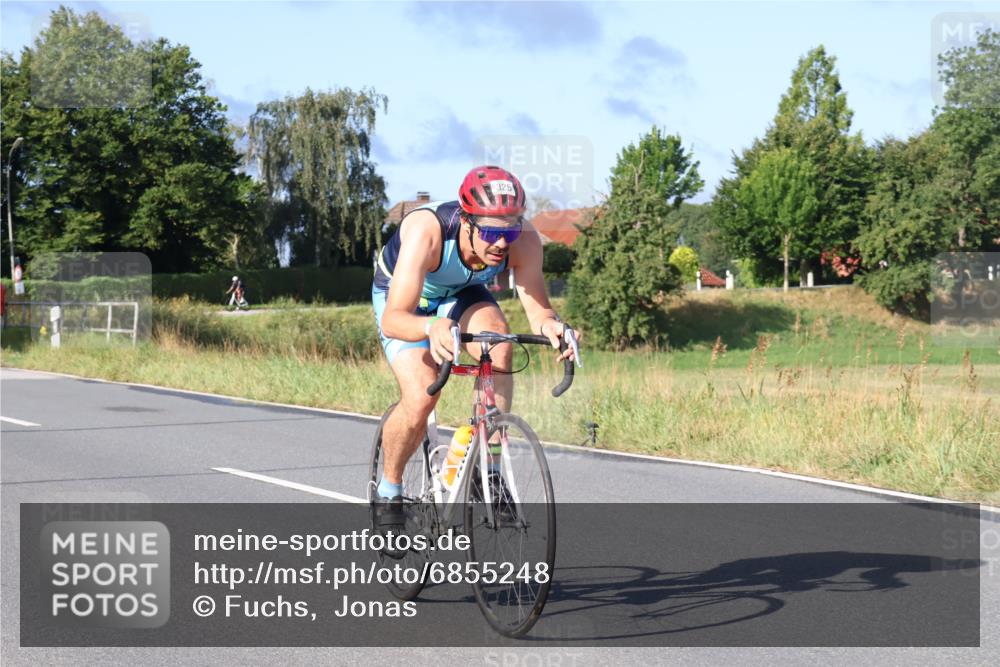 25.08.2024 - Elbe Triathlon Hamburg Fuchs,  Jonas http://msf.ph/oto/6855248 25.08.2024 09:18:22 Radfahren 325 meine-sportfotos.de