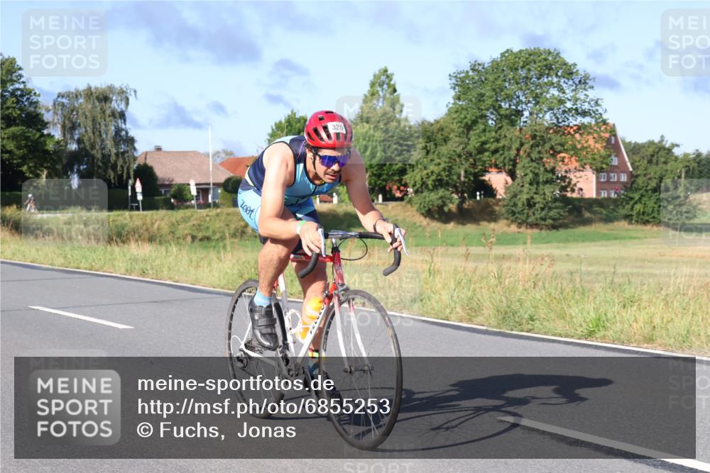 25.08.2024 - Elbe Triathlon Hamburg Fuchs,  Jonas http://msf.ph/oto/6855253 25.08.2024 09:18:22 Radfahren 325 meine-sportfotos.de