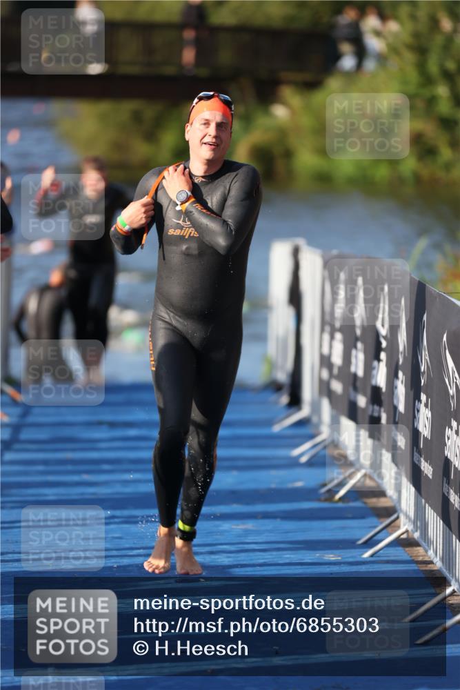 25.08.2024 - Elbe Triathlon Hamburg H.Heesch http://msf.ph/oto/6855303 25.08.2024 09:03:45 Schwimmen 206, 249, 251, 271, 317 meine-sportfotos.de