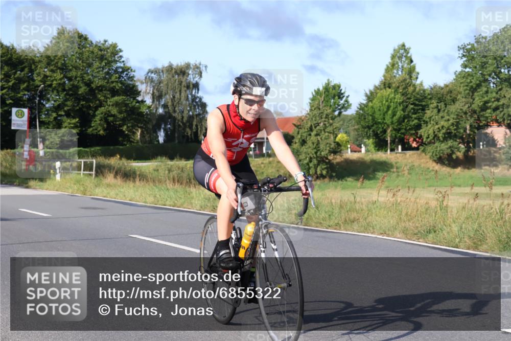 25.08.2024 - Elbe Triathlon Hamburg Fuchs,  Jonas http://msf.ph/oto/6855322 25.08.2024 09:18:31 Radfahren 119, 228, 73, 50, 242 meine-sportfotos.de