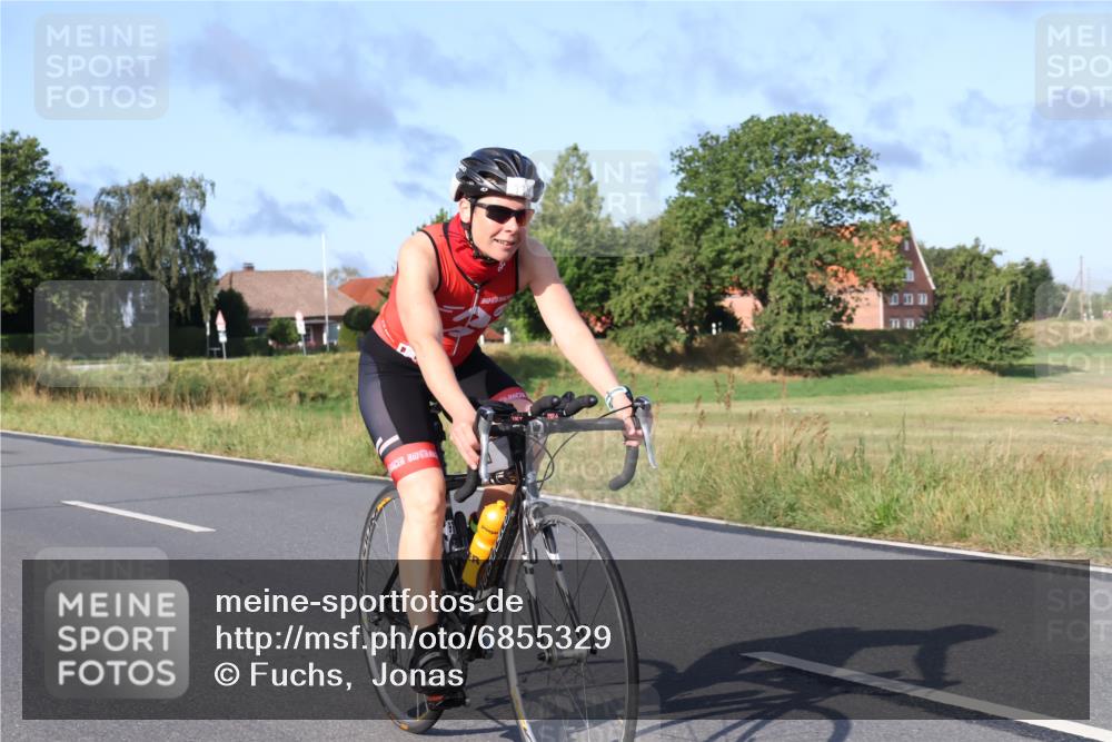 25.08.2024 - Elbe Triathlon Hamburg Fuchs,  Jonas http://msf.ph/oto/6855329 25.08.2024 09:18:31 Radfahren 119, 228, 73, 50, 242 meine-sportfotos.de