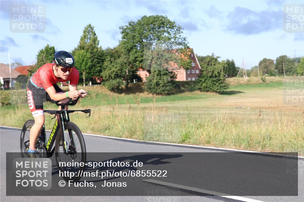 25.08.2024 - Elbe Triathlon Hamburg Fuchs,  Jonas http://msf.ph/oto/6855522 25.08.2024 09:18:38 Radfahren 228, 73, 50, 242 meine-sportfotos.de