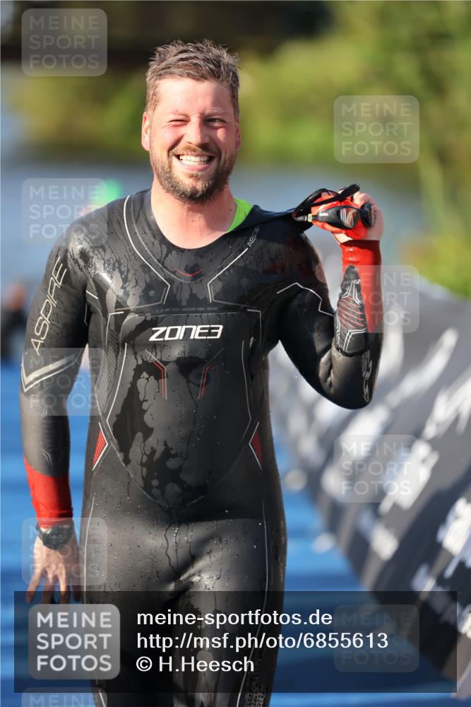 25.08.2024 - Elbe Triathlon Hamburg H.Heesch http://msf.ph/oto/6855613 25.08.2024 09:03:54 Schwimmen 206, 249, 251, 255, 271, 317 meine-sportfotos.de