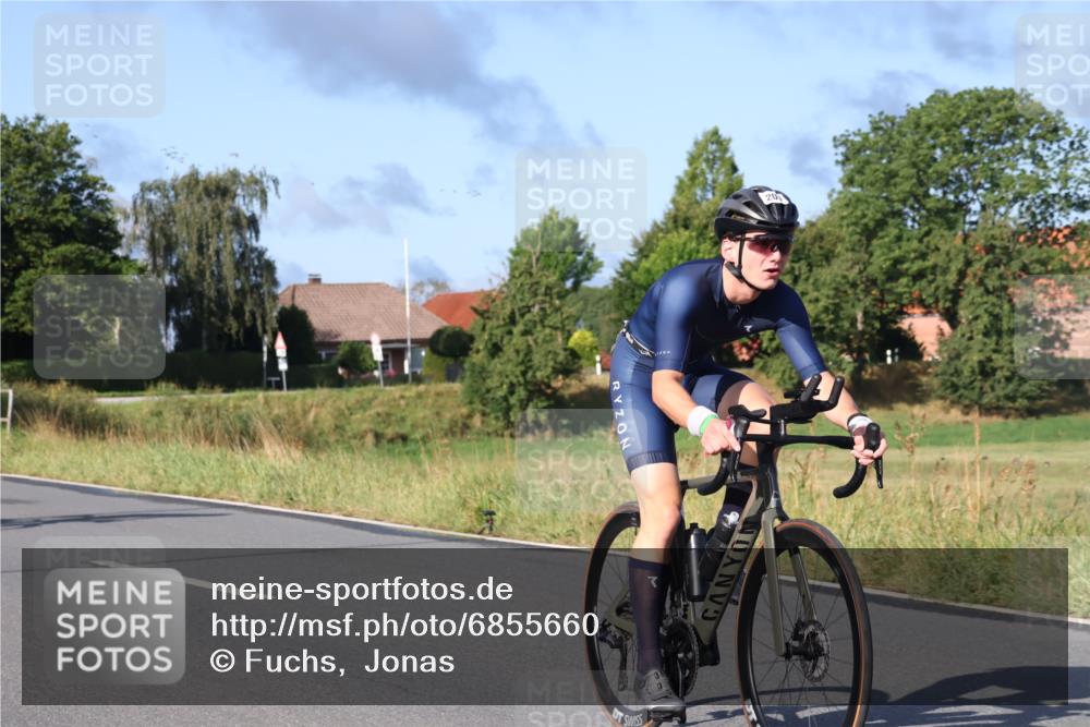 25.08.2024 - Elbe Triathlon Hamburg Fuchs,  Jonas http://msf.ph/oto/6855660 25.08.2024 09:18:57 Radfahren 164, 345, 200, 156, 155 meine-sportfotos.de