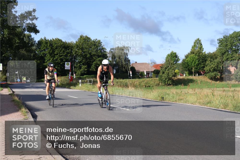 25.08.2024 - Elbe Triathlon Hamburg Fuchs,  Jonas http://msf.ph/oto/6855670 25.08.2024 09:18:58 Radfahren 164, 345, 200, 156, 155 meine-sportfotos.de