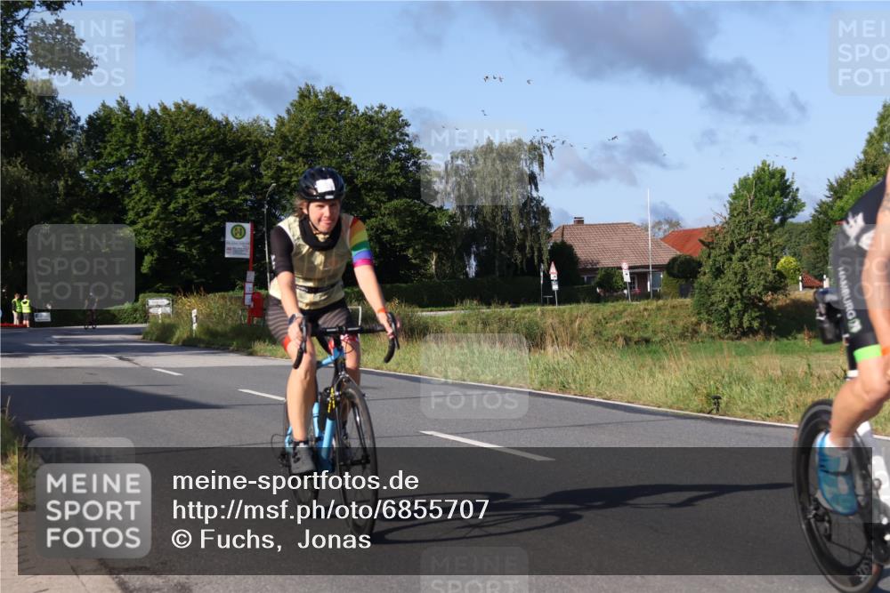 25.08.2024 - Elbe Triathlon Hamburg Fuchs,  Jonas http://msf.ph/oto/6855707 25.08.2024 09:18:59 Radfahren 164, 345, 200, 156, 155 meine-sportfotos.de