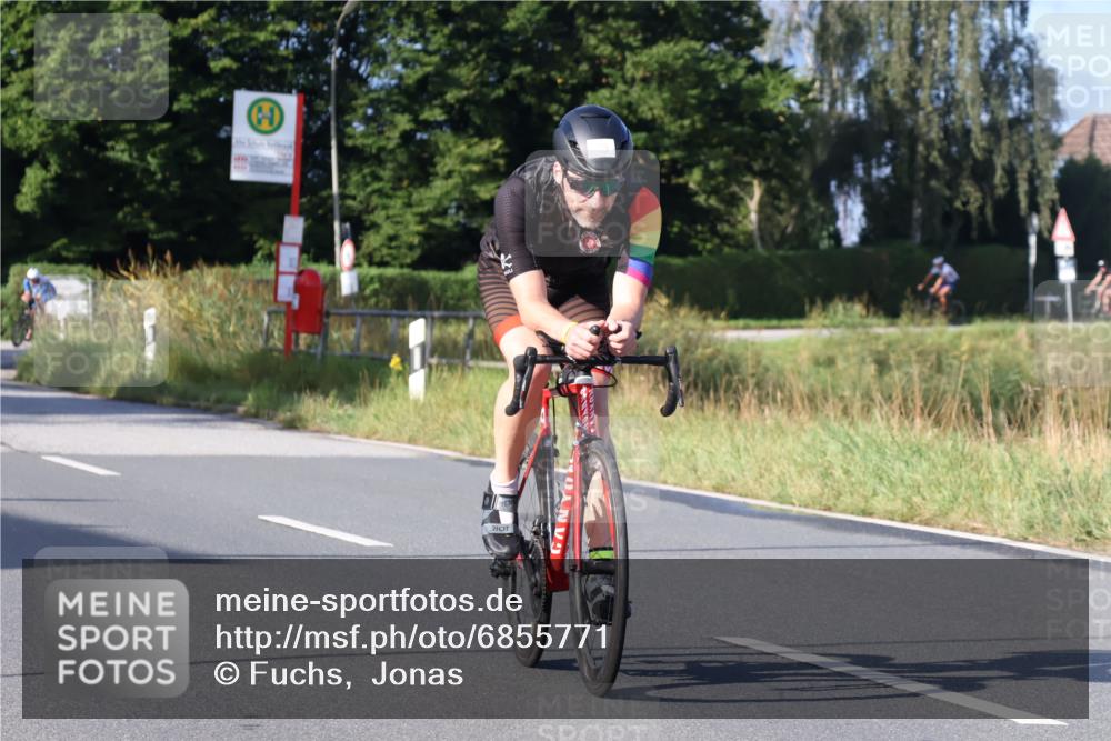 25.08.2024 - Elbe Triathlon Hamburg Fuchs,  Jonas http://msf.ph/oto/6855771 25.08.2024 09:19:06 Radfahren 53, 139, 176 meine-sportfotos.de