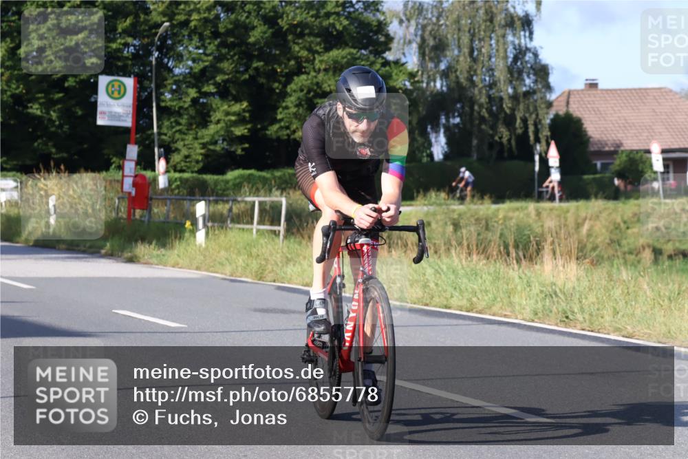 25.08.2024 - Elbe Triathlon Hamburg Fuchs,  Jonas http://msf.ph/oto/6855778 25.08.2024 09:19:06 Radfahren 53, 139, 176 meine-sportfotos.de