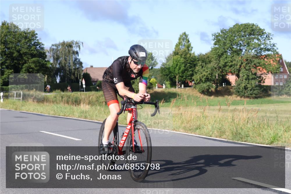 25.08.2024 - Elbe Triathlon Hamburg Fuchs,  Jonas http://msf.ph/oto/6855798 25.08.2024 09:19:07 Radfahren 53, 139, 176 meine-sportfotos.de