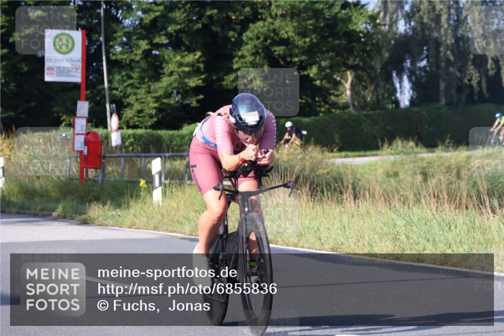 25.08.2024 - Elbe Triathlon Hamburg Fuchs,  Jonas http://msf.ph/oto/6855836 25.08.2024 09:19:11 Radfahren 53, 139, 176, 243 meine-sportfotos.de
