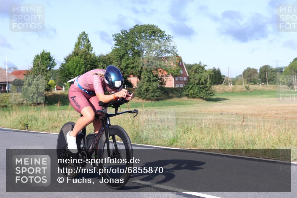 25.08.2024 - Elbe Triathlon Hamburg Fuchs,  Jonas http://msf.ph/oto/6855870 25.08.2024 09:19:11 Radfahren 53, 139, 176, 243 meine-sportfotos.de